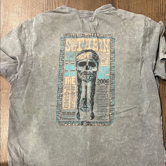 The Southern Shirt Company Gray Tee with Blue Graphic - Picture 1 of 3